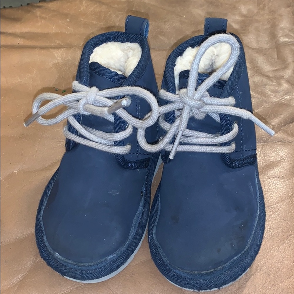 Toddler UGGs Size 7